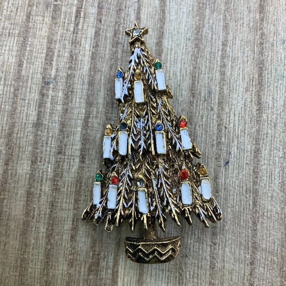 ART Vintage Gold Tone Holiday Christmas Tree Brooch Pin - Picture 1 of 7